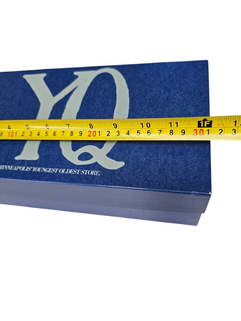 Vintage Young & Quinlan Dept Store Box Minneapolis Advertising 12" x 6" x 4" - Picture 9 of 10